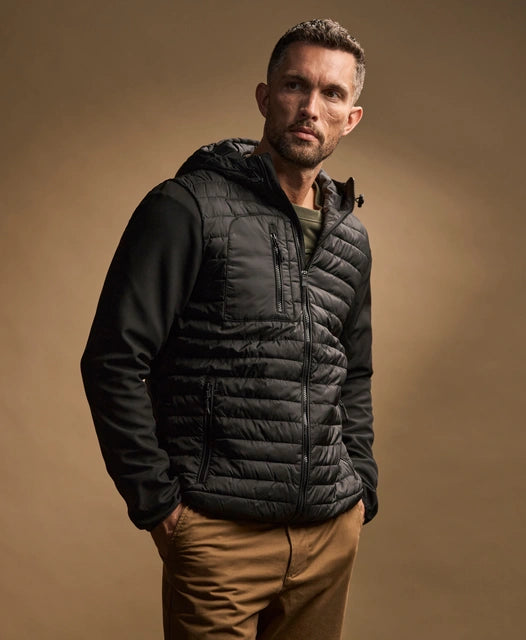 TEE JAYS Herren Crossover Jacke mit Kapuze – Softshell, Wasserabweisend