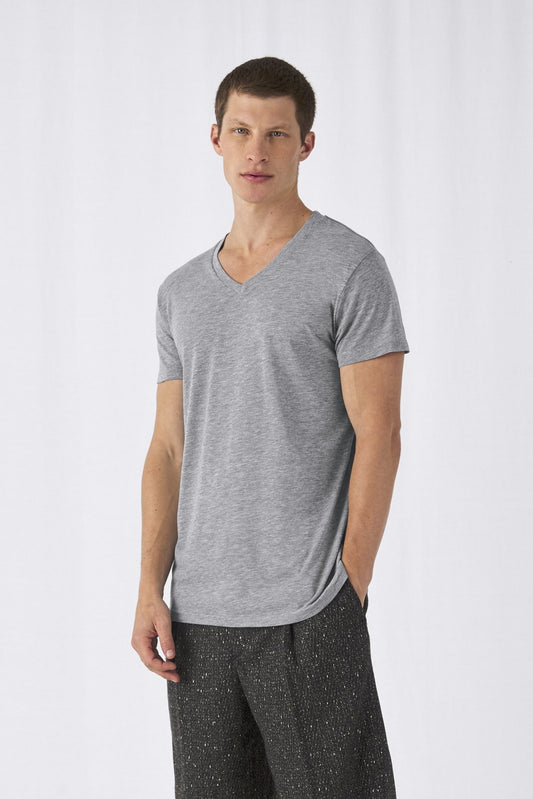 B&C BE INSPIRED Men's V-Neck Triblend T-Shirt