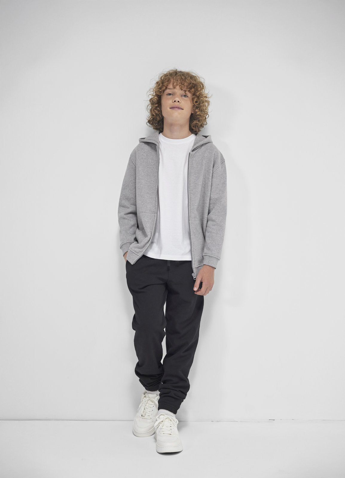 B&C BE INSPIRED Kids ID.334 Zip Hood