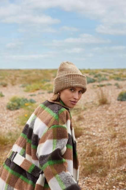 Beechfield Chunky Knitted Patch Beanie