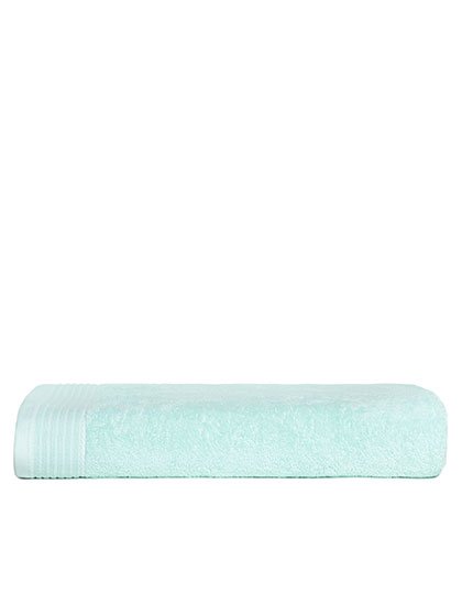 The One Towelling® Classic Beach Towel – Mint