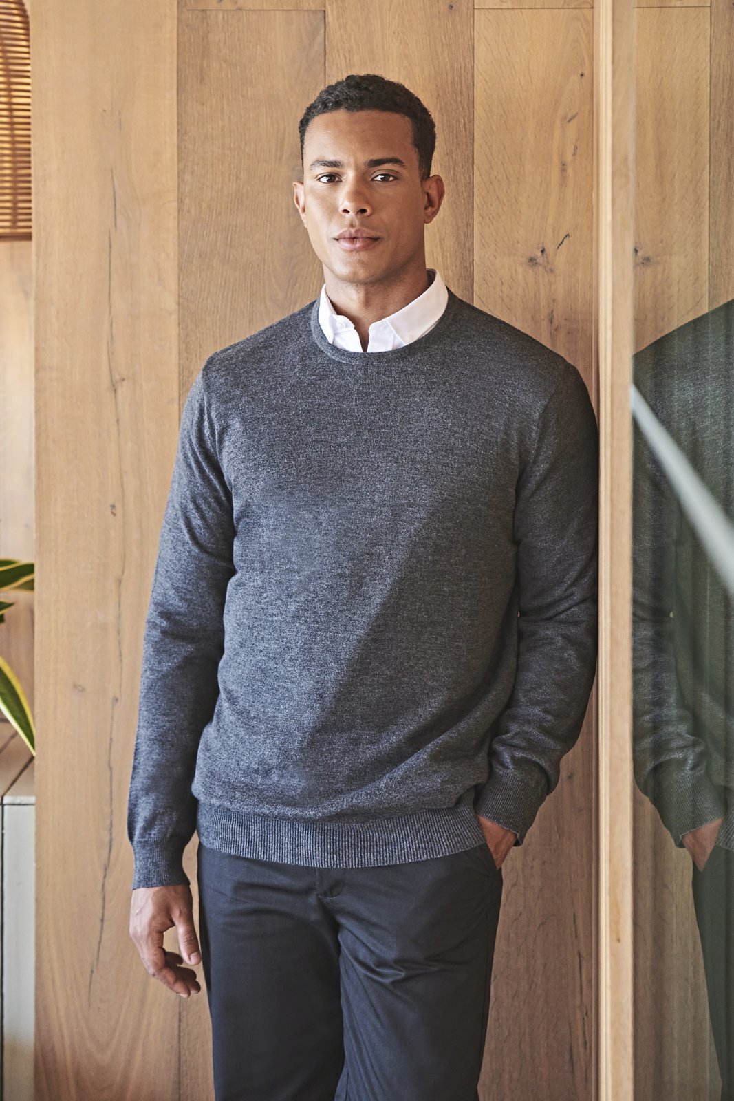 Henbury Men's Lightweight Crew Neck Jumper