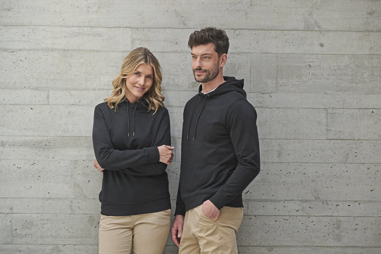 Henbury Unisex Sustainable Hoodie
